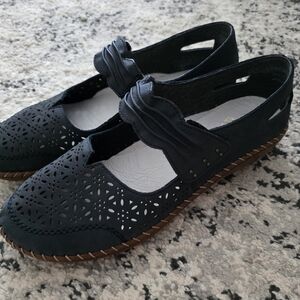 Rieker Navy Flats with Brown Trim